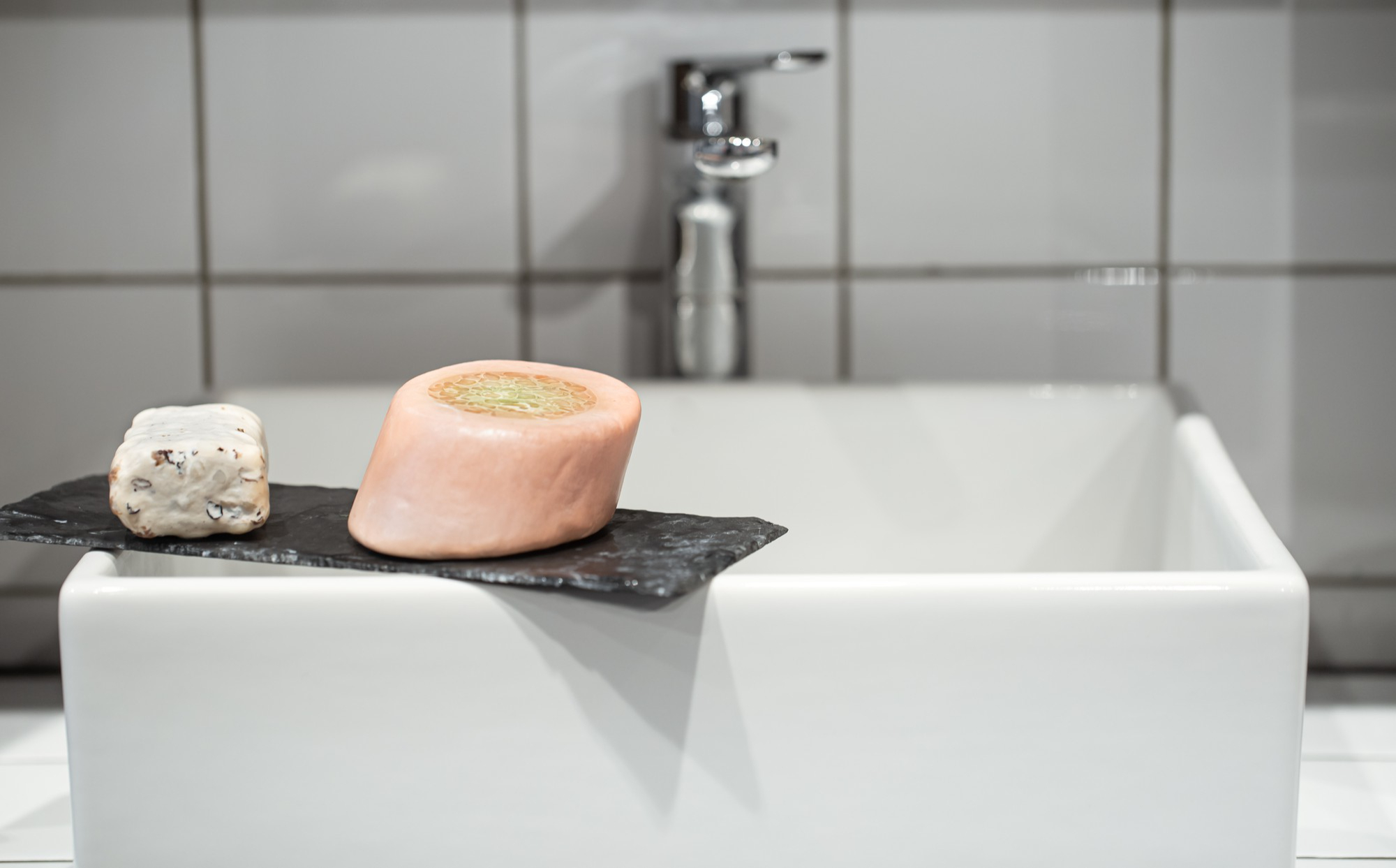 clean bathroom drains